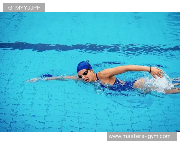 游泳比赛与锻炼:提升技巧与体能的完美结合与挑战 游泳比赛与锻炼:提升技巧与体能的完美结合与挑战