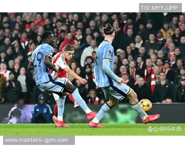 英超焦点战修咸顿主场迎战阿森纳双方争夺积分势必激烈