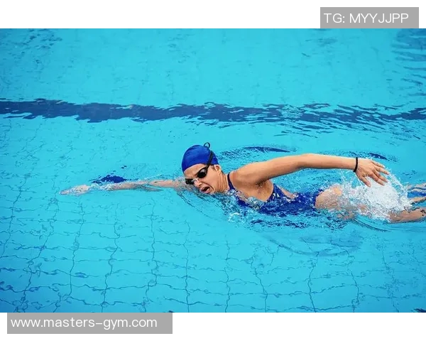 自由泳技术优化与训练策略研究：提升游泳速度的关键因素与实践方法