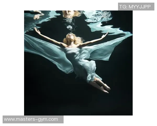 水中梦幻：极限游泳表演与竞技技术的完美融合